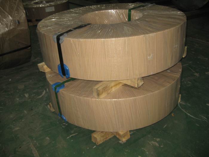 冷軋(ya)帶鋼成品纏(chan)繞+木(mu)架(jia)